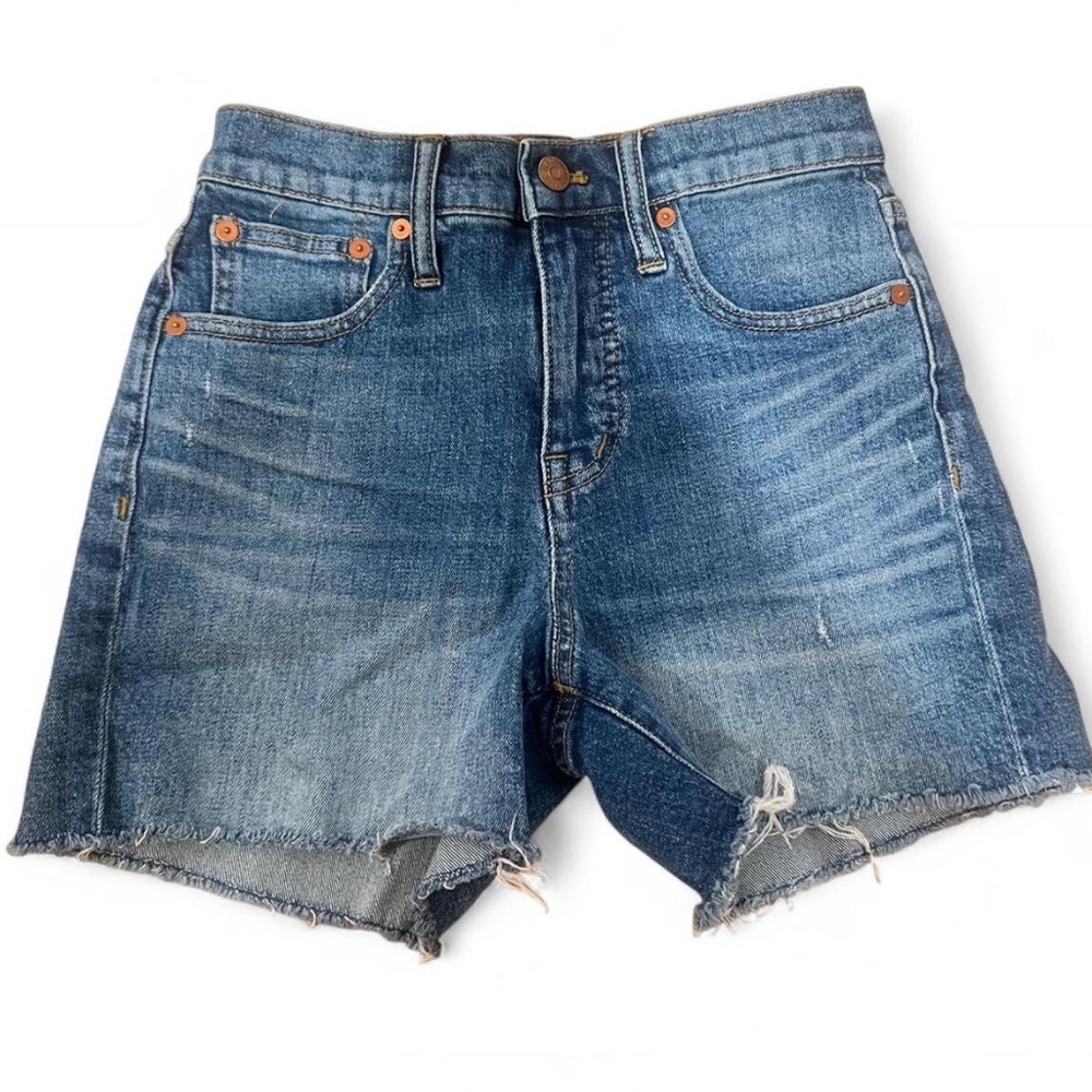 Madewell Cutoff Denim Shorts in Size 23